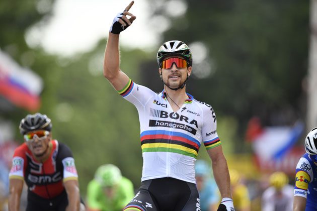 Sagan víťazí!
